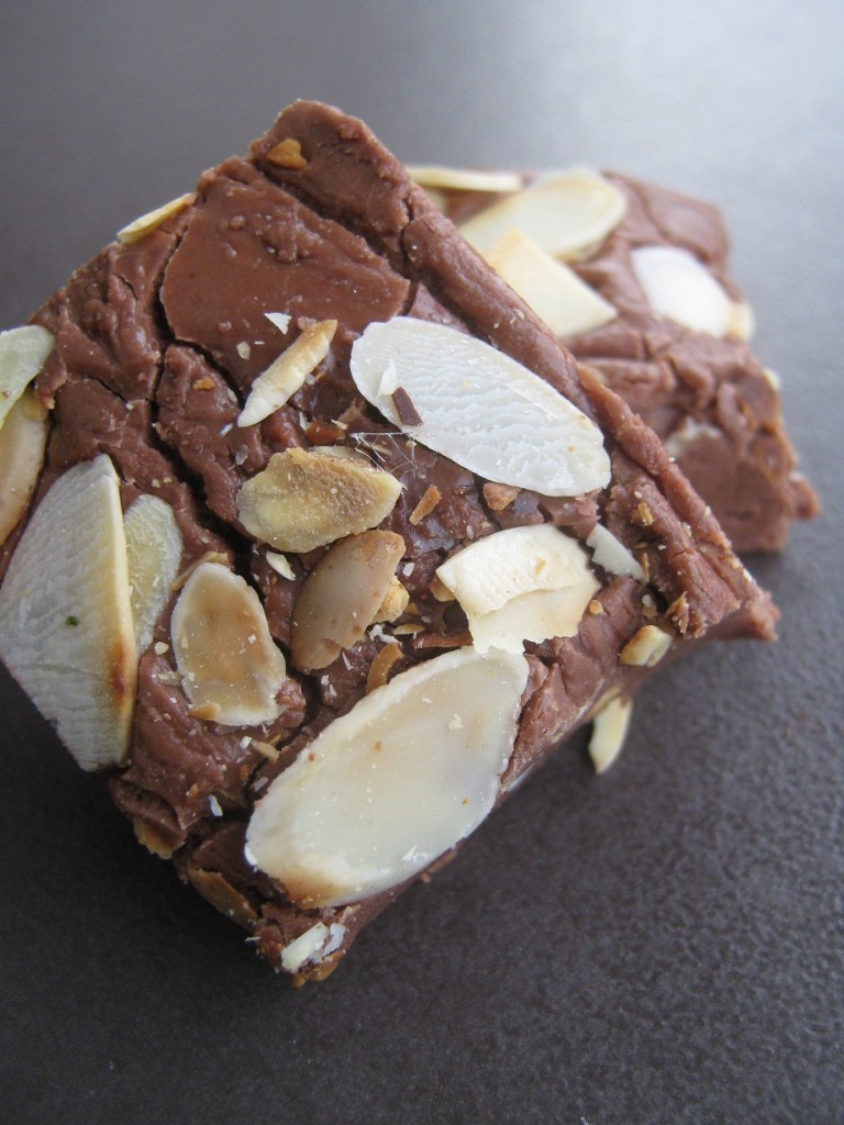 Schokoladen-Nugat-Fudge - The Culinary Trial
